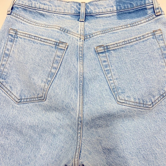 A&F High Rise 90s Relaxed Jean - Picture 5 of 8